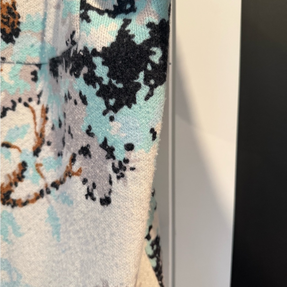 PLAE Women's Abstract Floral Teddy Jacket - Cream and Blue - Picture 2 of 5